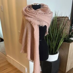 NWT Anthropologie Cozy Pink Fringed Scarf - Long